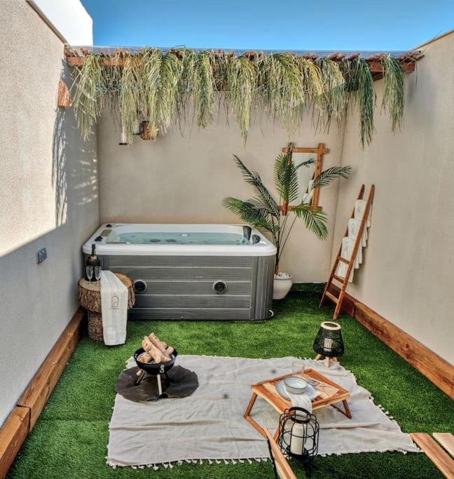 Suite Con Jacuzzi En La Montana. Catadau Bagian luar foto